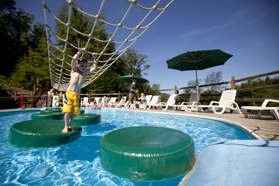 Lilly pad pool