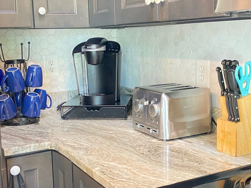 Keurig Coffee Maker and Toaster