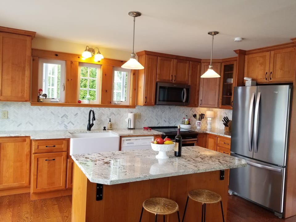 Newly Remodeled Kitchen - fully stocked 