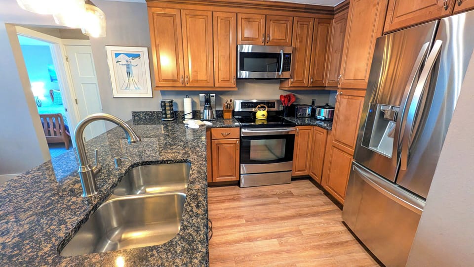 Beaver Creek West Condo H-2 kitchen 