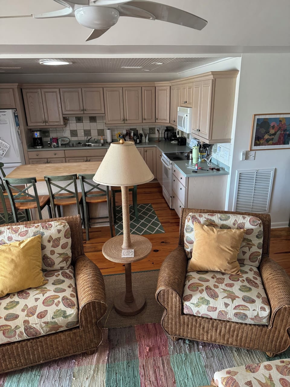 Living area/Kitchen
