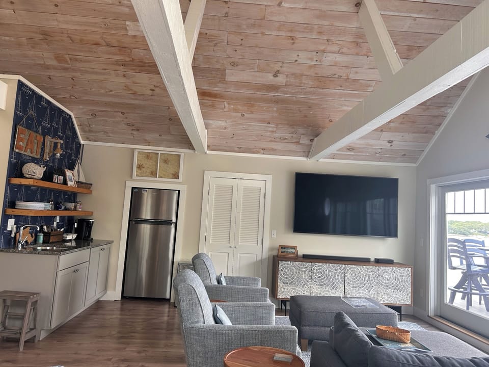 2nd Floor family with refrigerator and sink