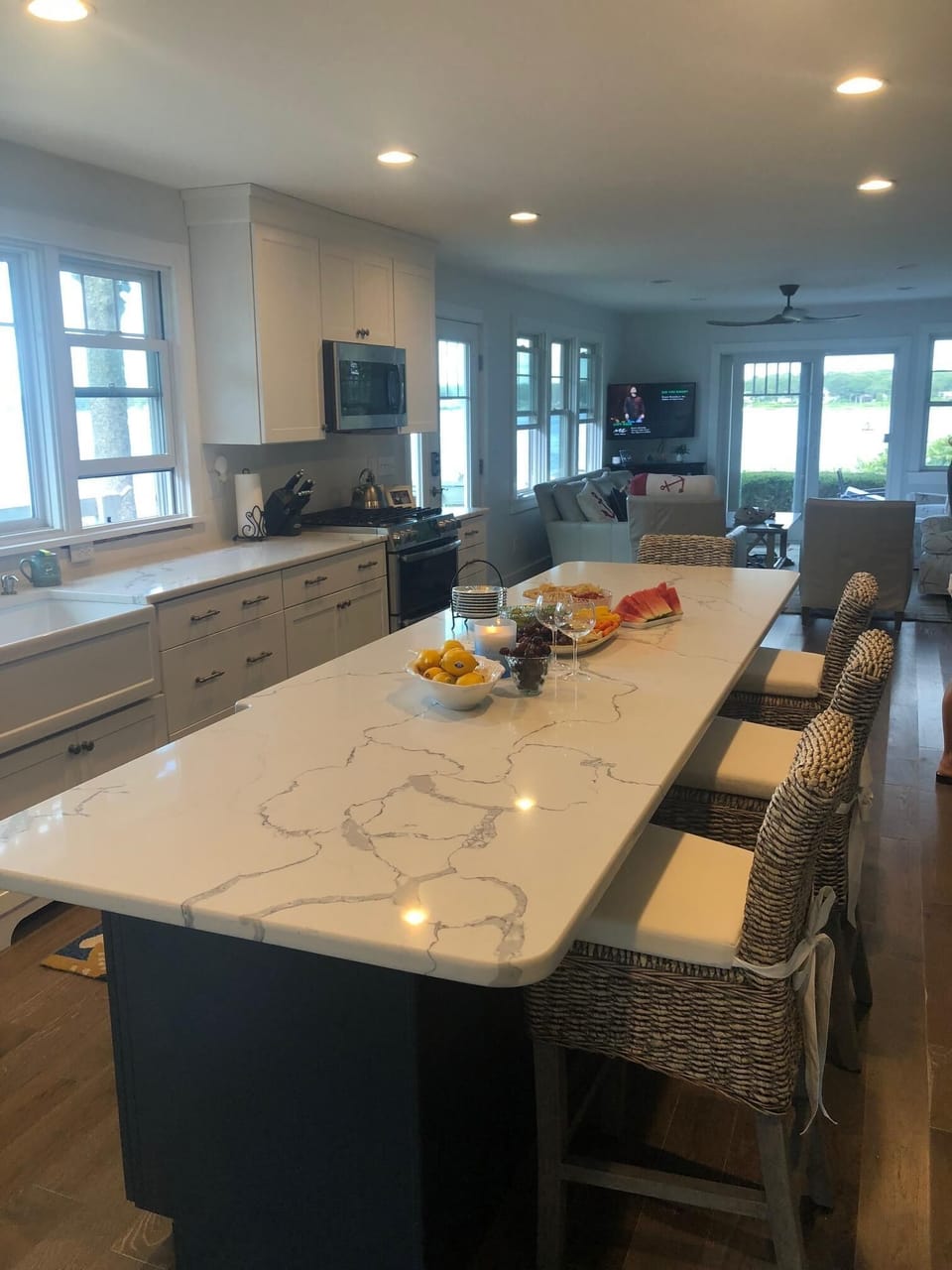 Kitchen -10' island, well appointed, walk-in pantry with drip & keurig coffee 