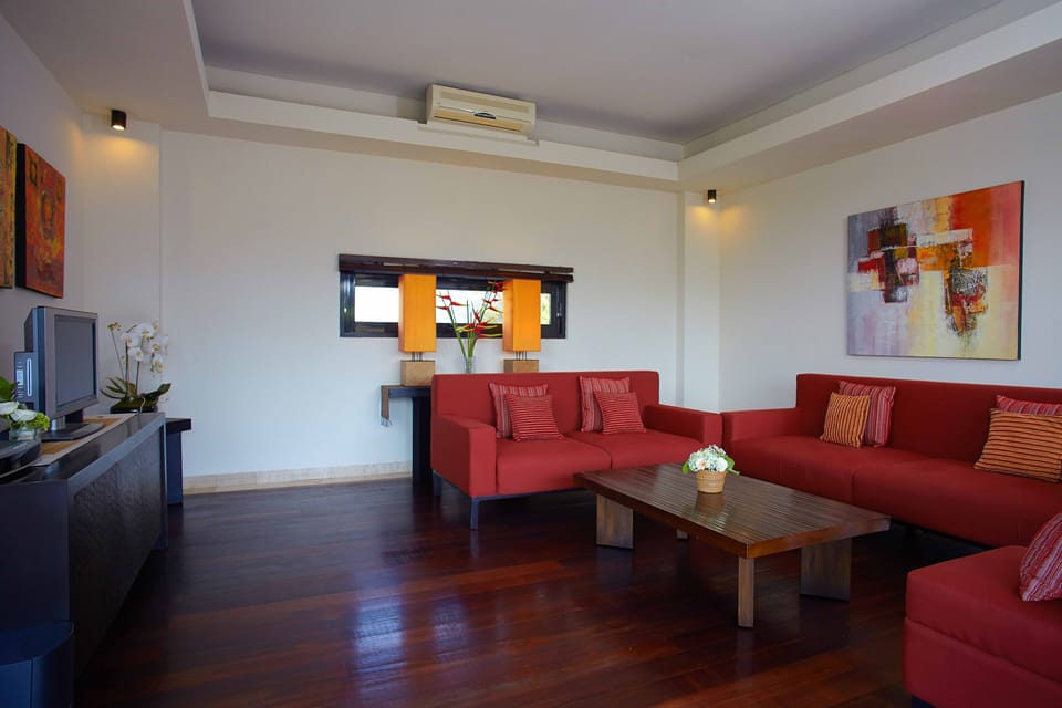 Private Pool Villa  with 3 Bedrooms.