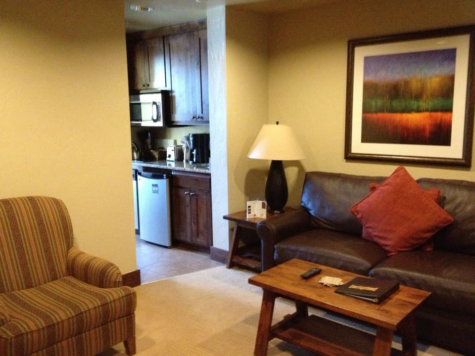 2nd living area and kitchenette provides plenty of space to spread out in!!