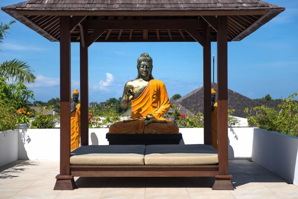 Prestigious 10 Bedroom villa, Seminyak