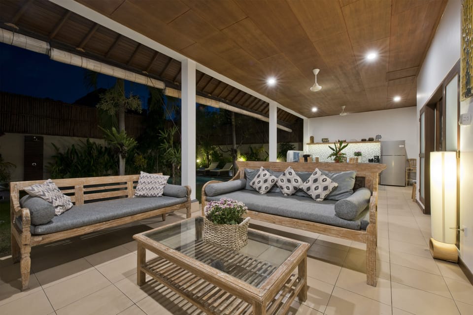 12.Living room