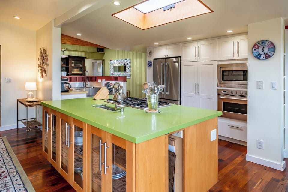 Fully equipped kitchen