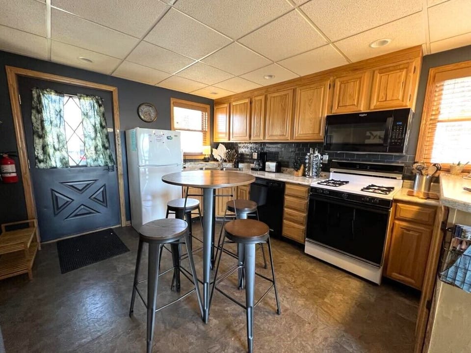 Main entry comes into kitchen