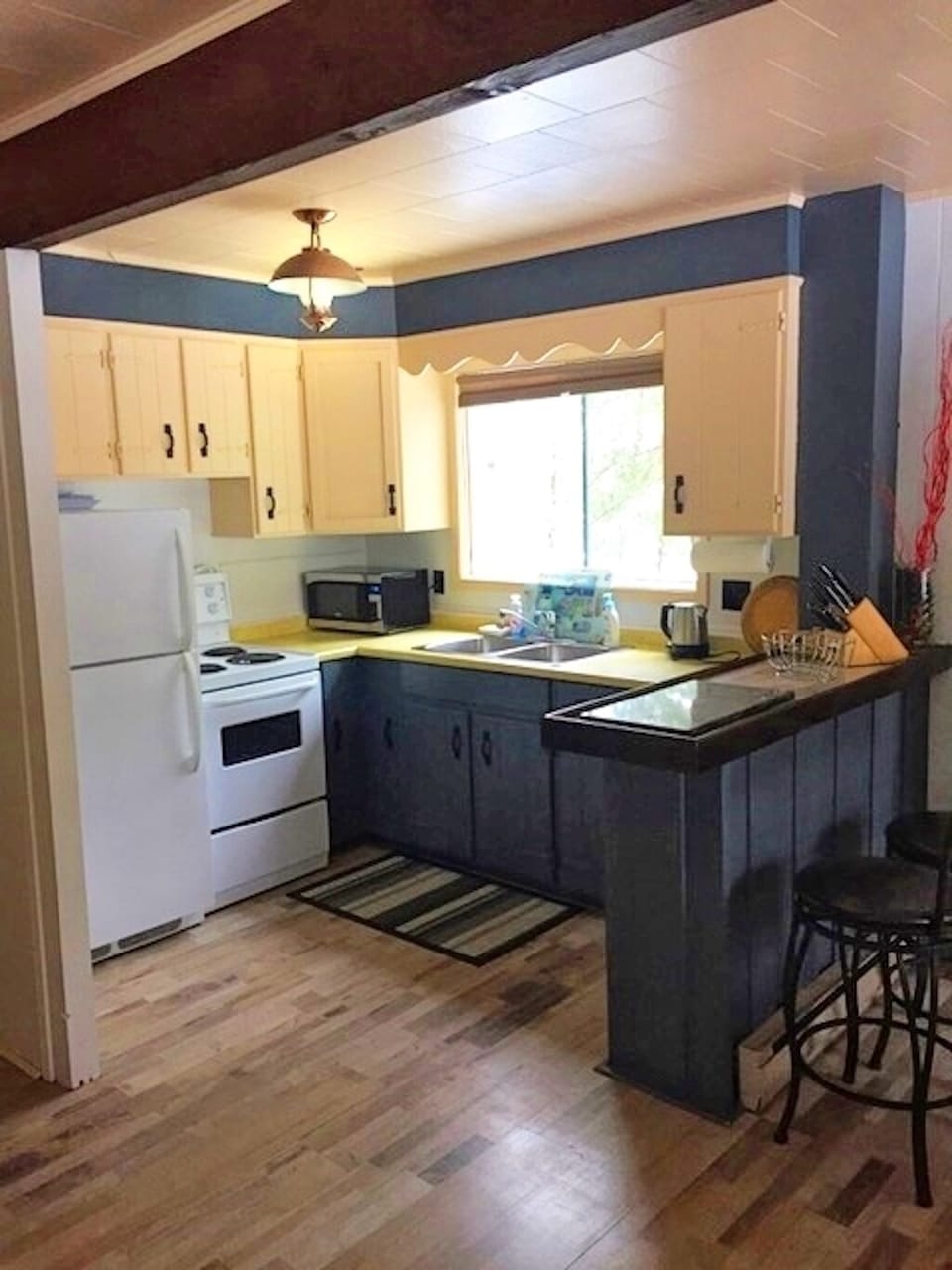 Extraordinarily Well Equipped Kitchen
