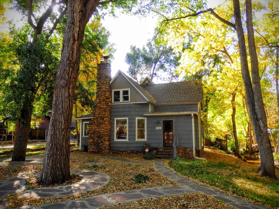 Streamside 1890's Retreat: Tree Canopy, Firepit, Bistro Patio, Game Garage