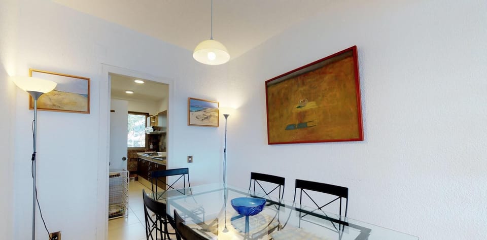 DINNING ROOM