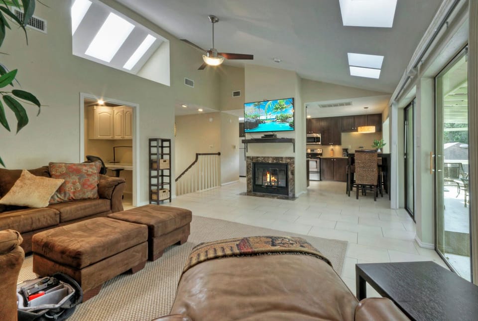 60" TV,  Cable, Internet skylights, fireplace, home-office space