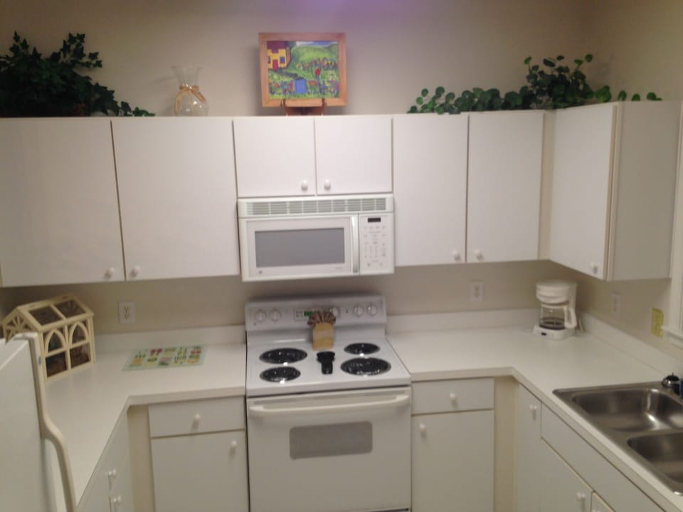 Bright, Sunny Kitchen