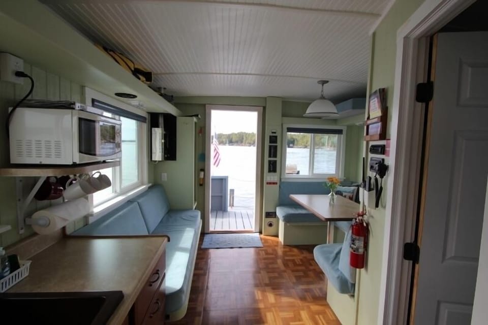 Looking aft.  Windows everywhere!