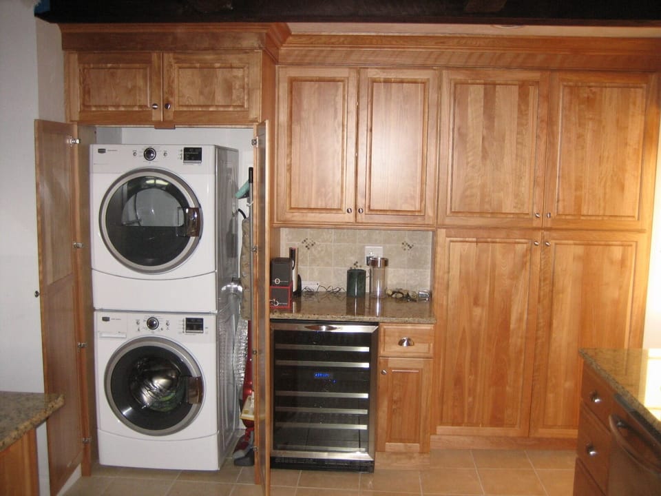 laundry to left of wine bar