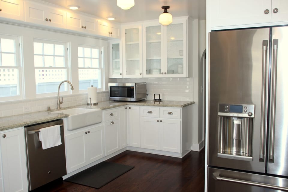 Alternate view of kitchen.