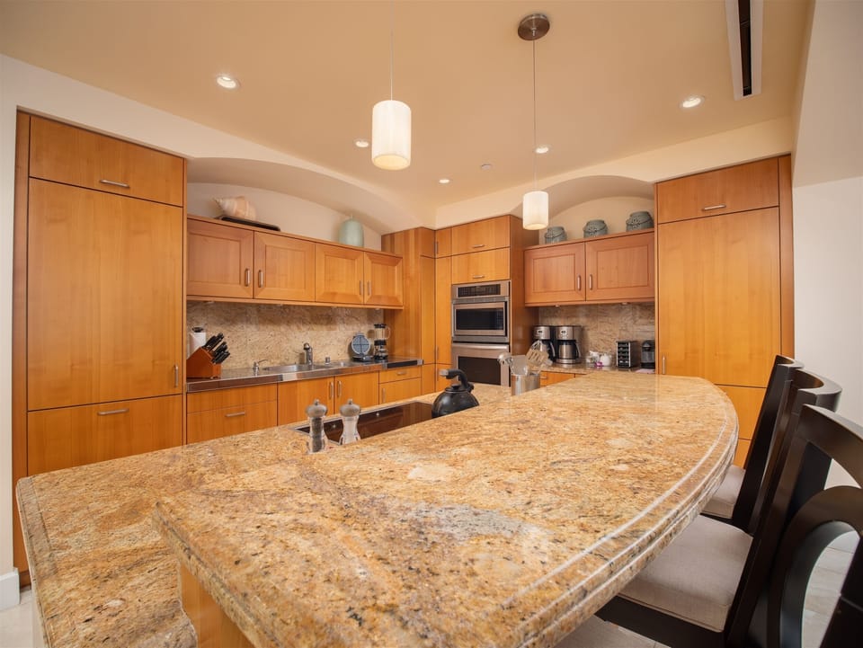 Exceptionally Well-Equipped Gourmet Kitchen with Every Amenity Imaginable