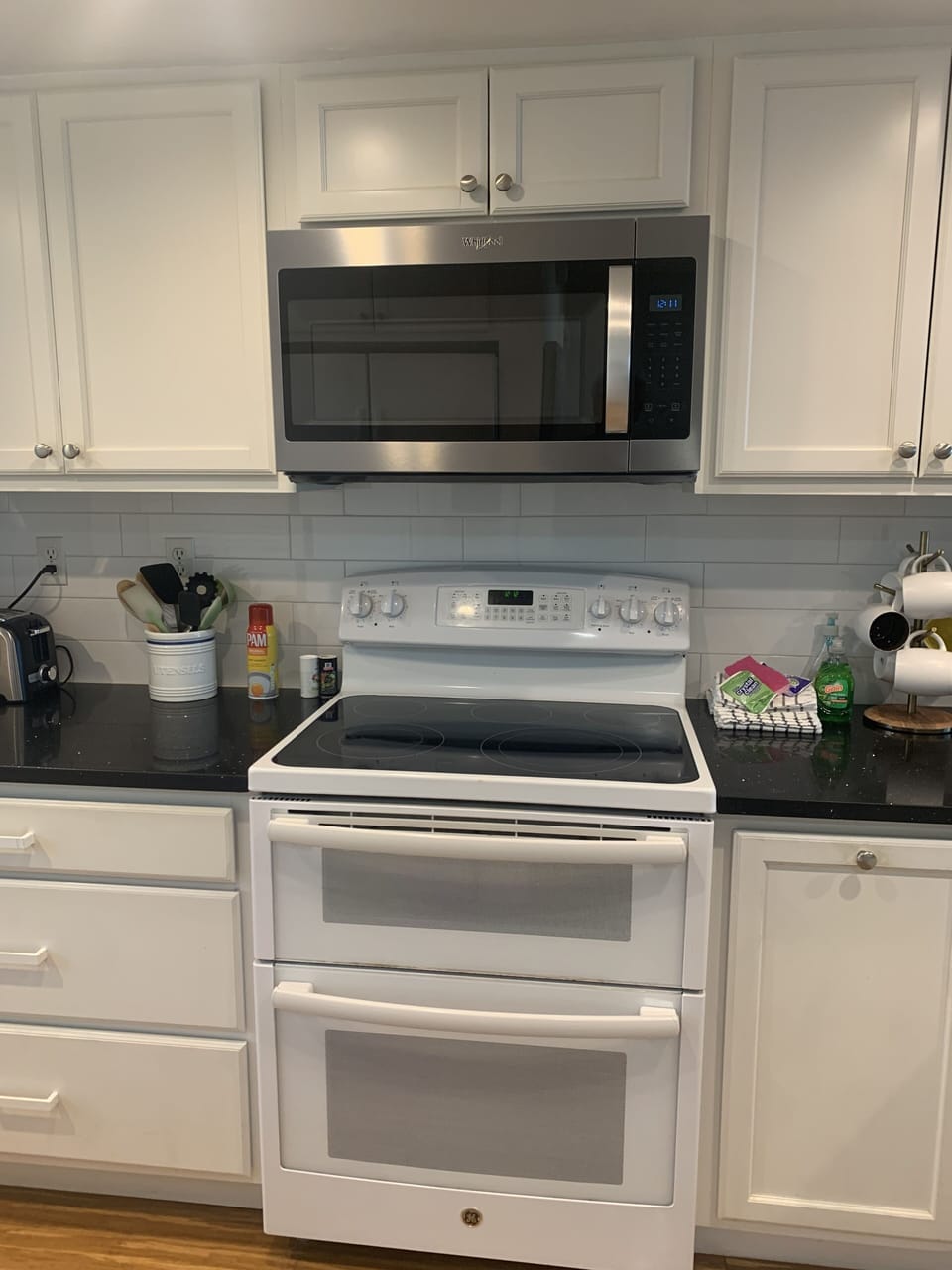 Kitchen - double oven, microwave and glass cooktop. 