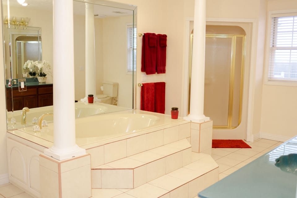 Bathroom in Carroll Suite