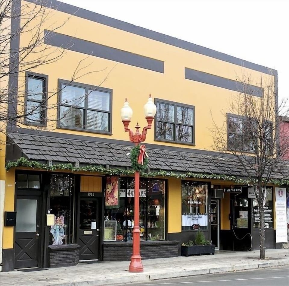 Front of building on Main Street - All 2nd story windows are in the apartment.