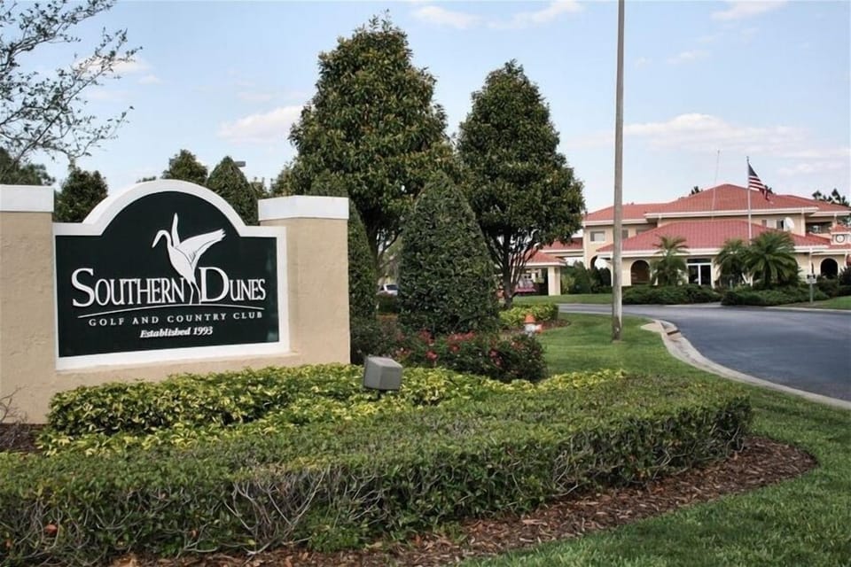 Southern Dunes Clubhouse