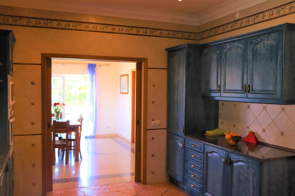 kitchen and dinning area