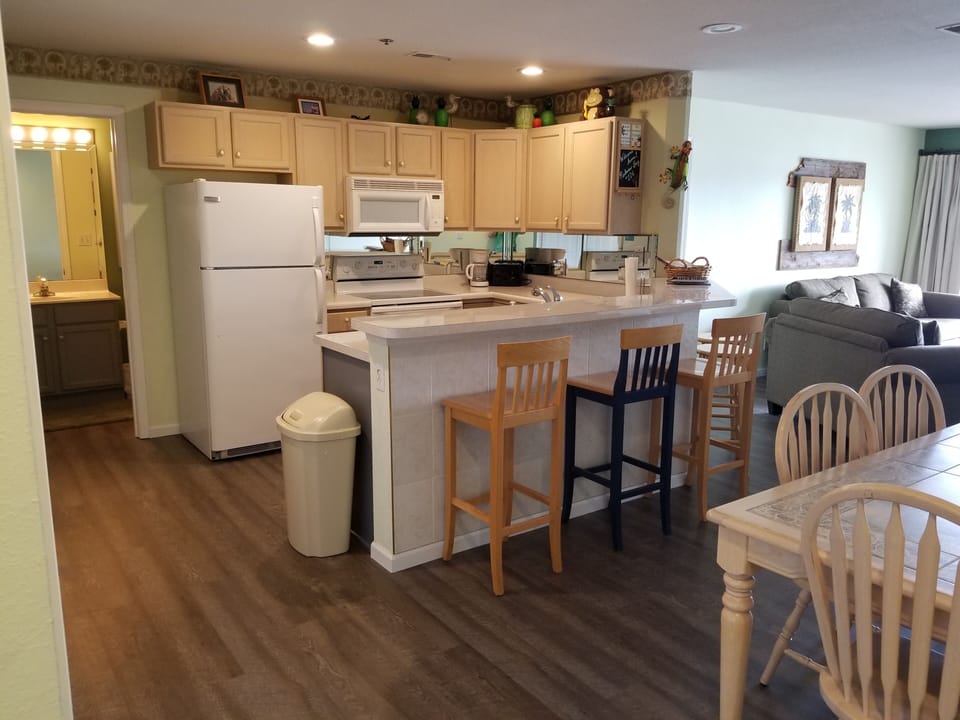 Another view of kitchen area