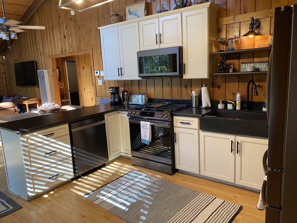 Newly renovated kitchen 