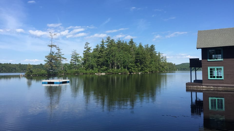 Explore Nawandyn's island, gather on our swim raft, enjoy water sports, etc.