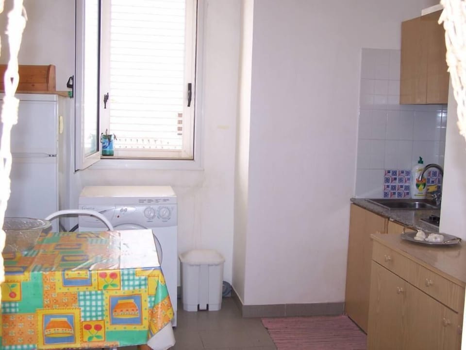 Second Kitchen