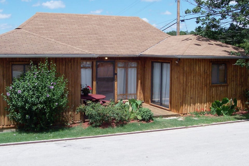 Two Bedroom, Two Bath Log Home 