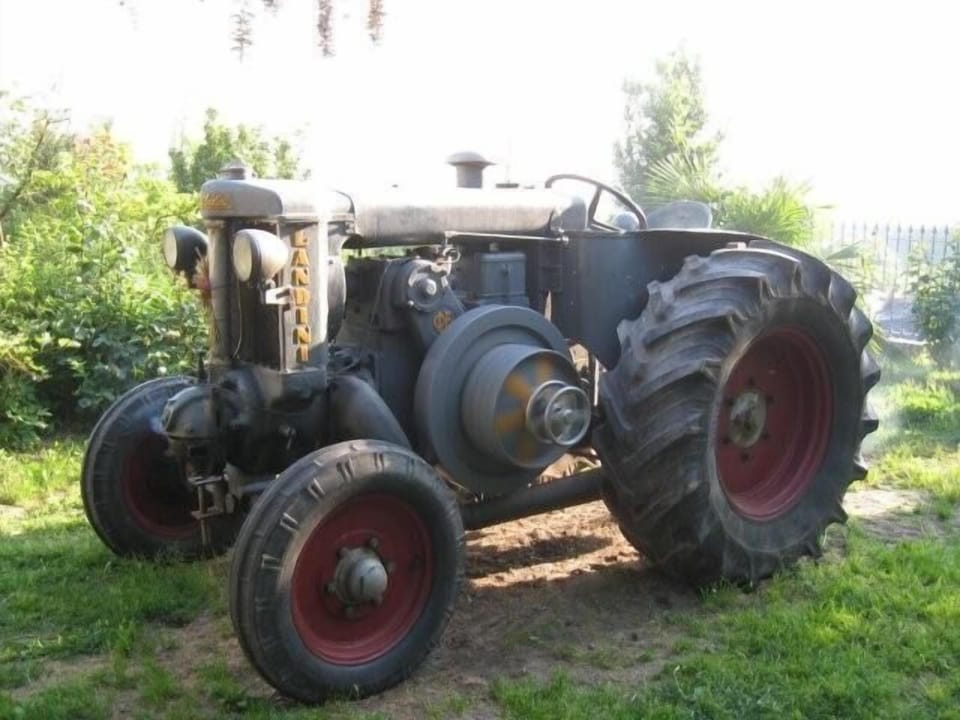 The old nearby Landini tractor