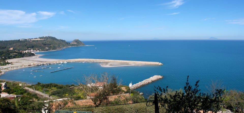 The beach of San Gregorio 50 meters from the residence.
