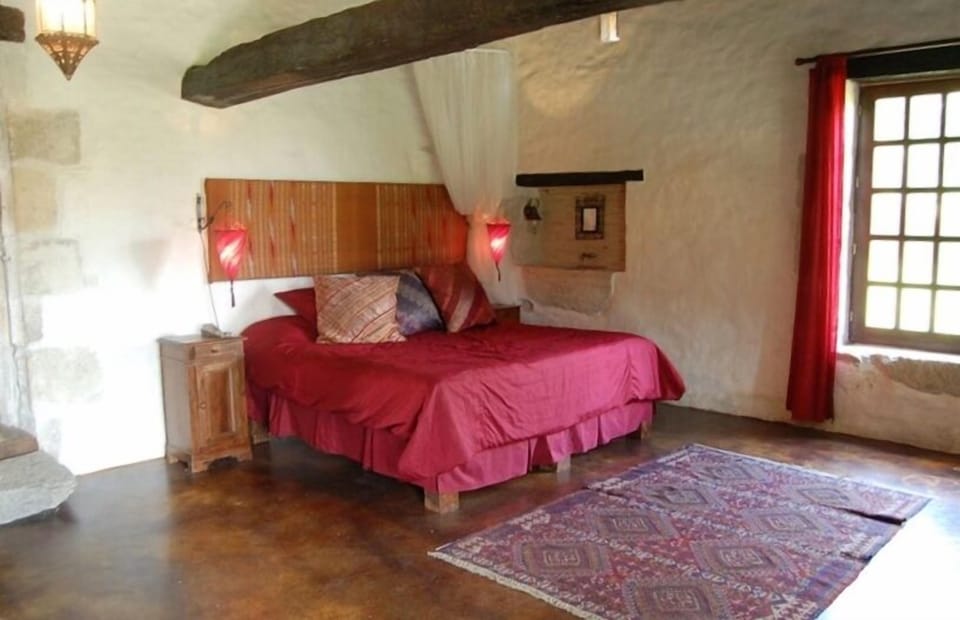 Chai Bedroom (former wine press)