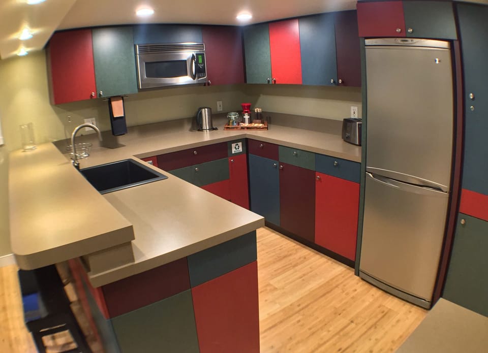 VIEW INSIDE WET BAR (NO STOVE TOP OR OVEN)