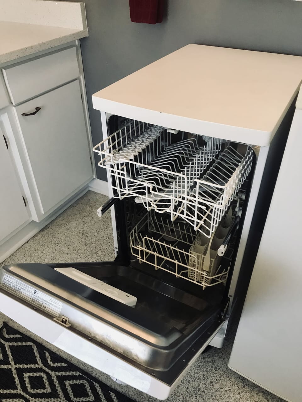 Portable dishwasher