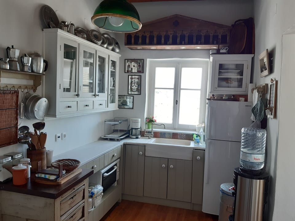 Kitchen looking towards terrace