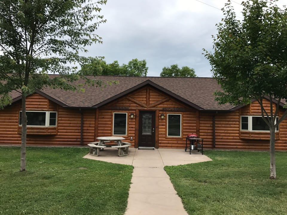 Cherry and Sycamore is a side by side Duplex with 3  bedrooms on each side.