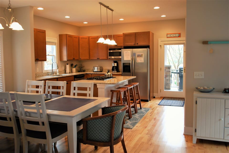 Easy kitchen access to the BBQ grill & porch make entertaining a breeze.
