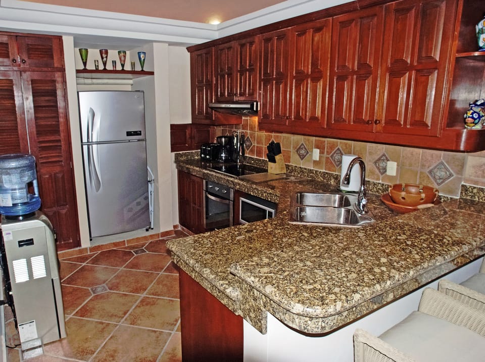 Kitchen with all the comforts of home!