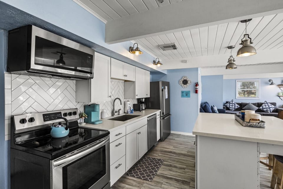 Cook with ease in this well-appointed kitchen