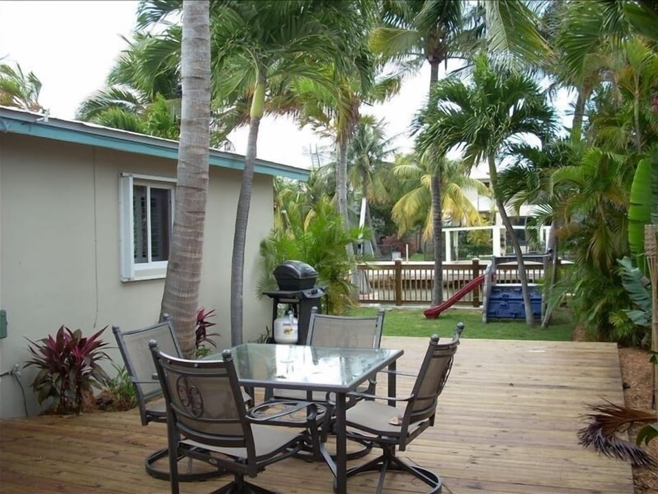 side patio with grill