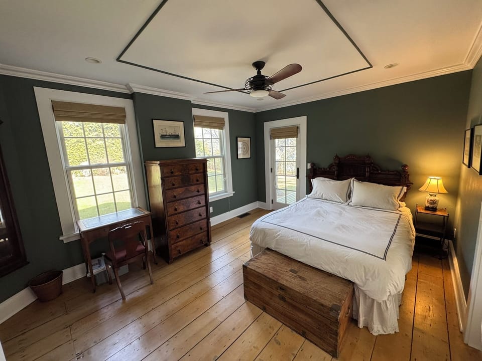 Downstairs bedroom