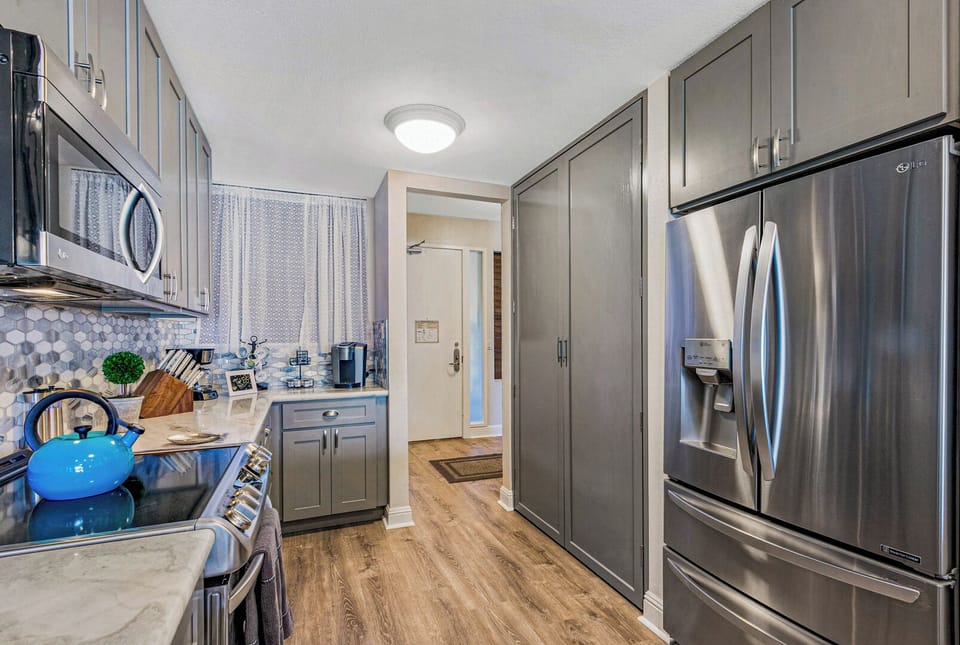 Large Pantry!