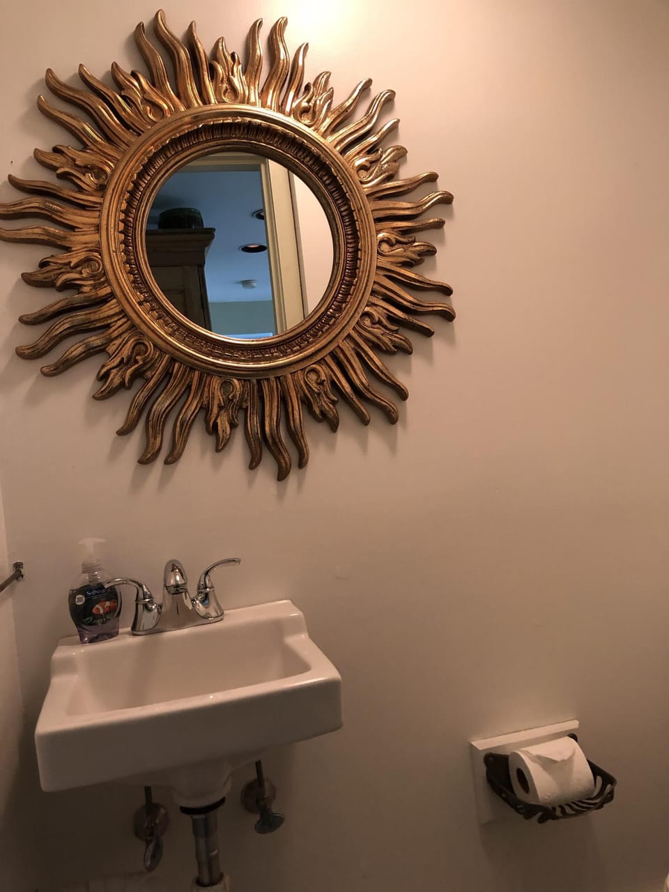 Downstairs powder room 1/2 bath