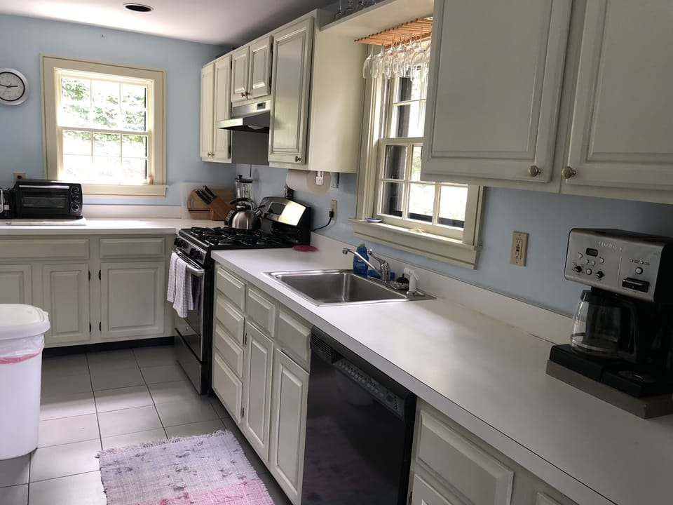 NOTE!  New appliances & fully furnished
