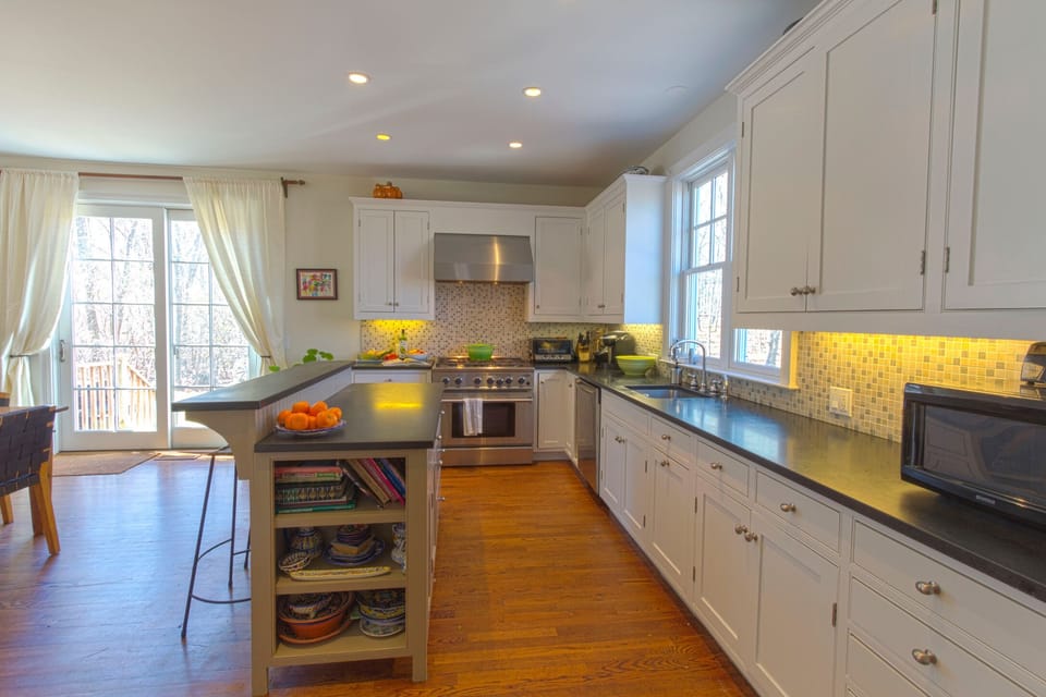 Stainless steel appliances professional gas stove , granite countertops