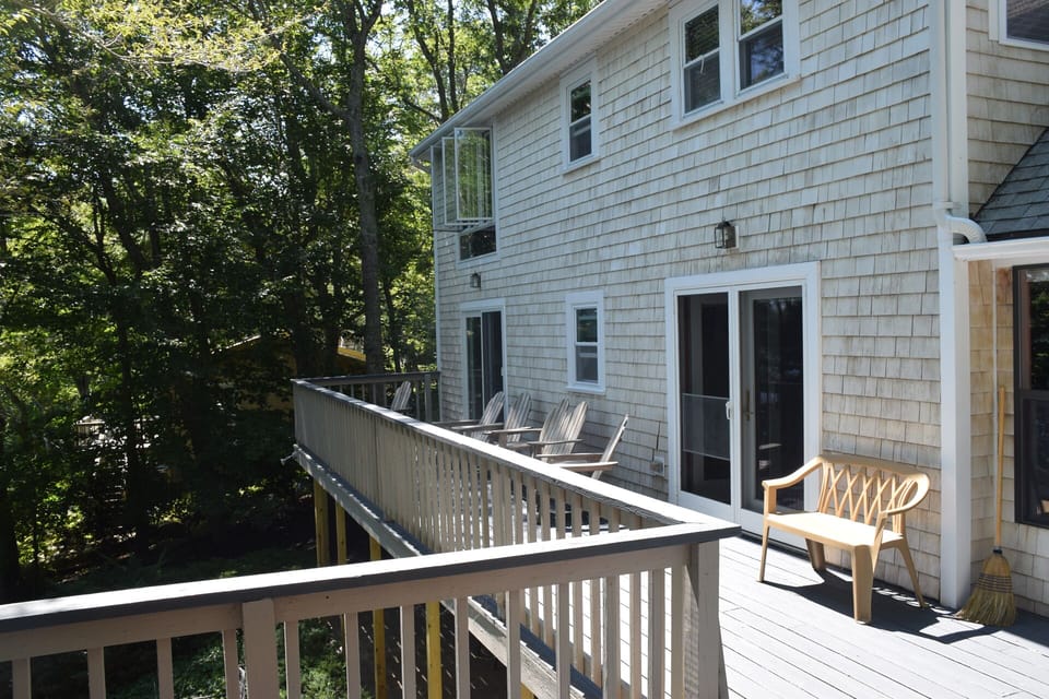 Deck.