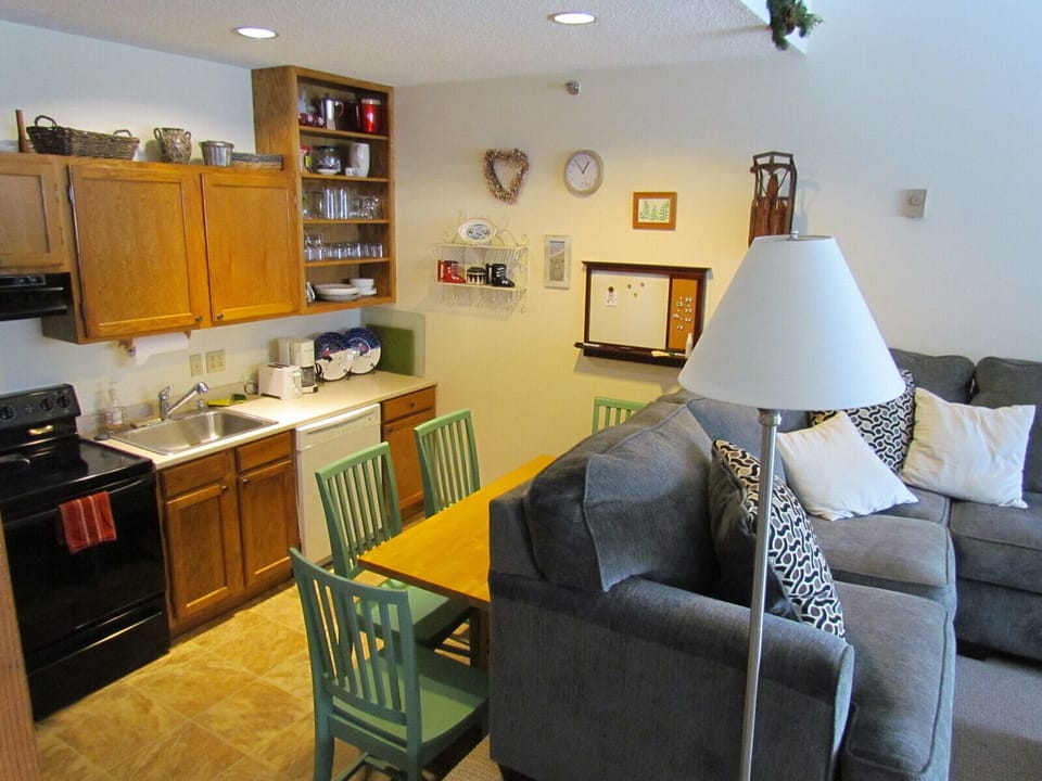 Kitchen.  Fully equiped with dishwasher